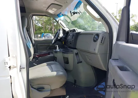 2014 Ford Econoline E250 Van z USA, uszkodzony, nr VIN 1FTNE2EW8EDA99716